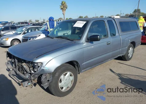 1998 Toyota Tacoma z USA, uszkodzony, nr VIN 4TAVL52N8WZ080909